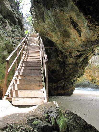 ist doch eine schoene Holztreppe