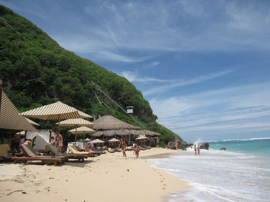 und so sah dann der Strand aus...im Hintergrund kann man die Seilbahn sehen!