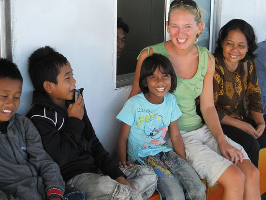 mein kleines indonesisches Maedchen und ich...die ganze Familie war wirklich total suess