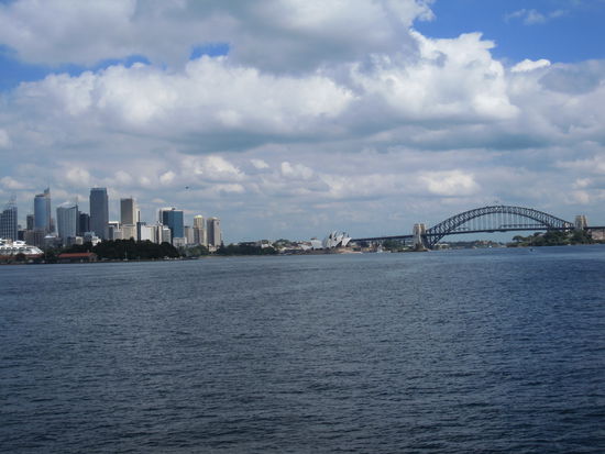 Sydney mit dem Opera House und der Harbour Bridge