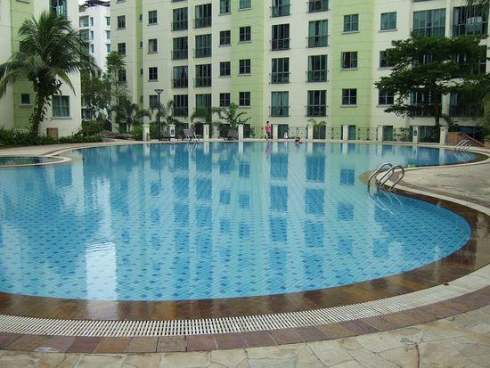 Pools, die groß sind.