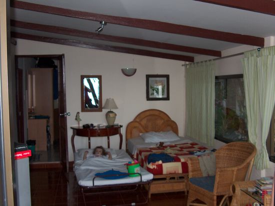 Cecile fuehlte sich in Ihrem neuen Bett sofort wohl