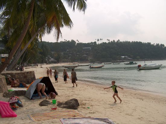 Strand mit Blickrichtung sueden (nicht ins Halbzelt, smile)