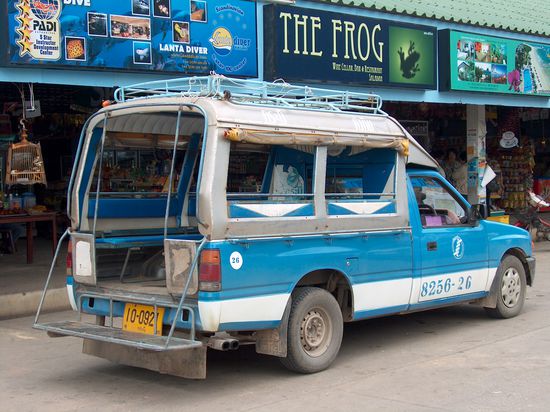 PickUp Taxi... diese sind oben meistens geschlossen und haben vorallem Sitzplätze hinten...