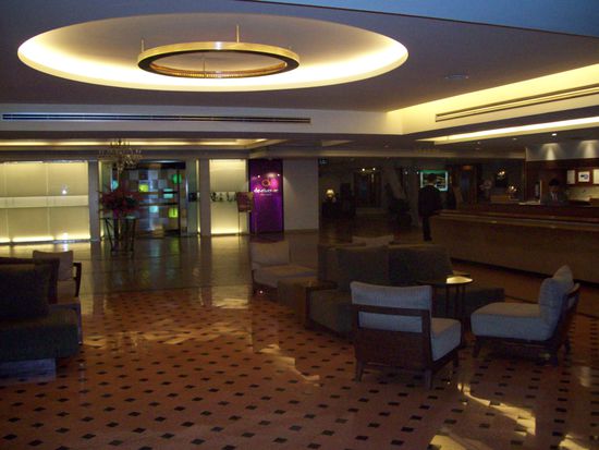 Unsere Lobby im Royal River Hotel