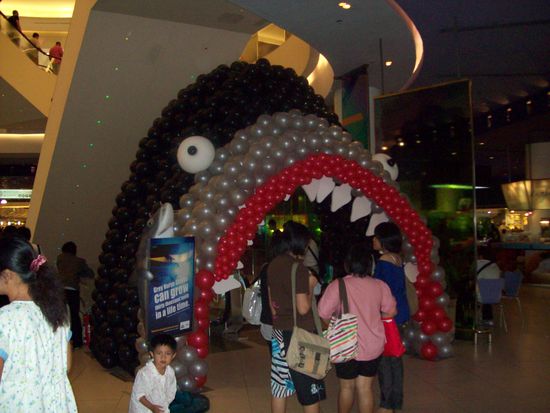 Der Eingang zur Treppe vom Ocean World