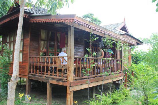 unser Bungi mit Terrasse