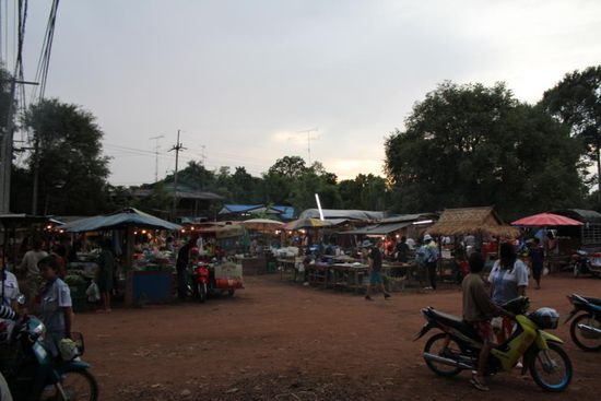 Nachtmarkt bei der Lodge