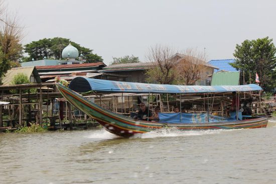 Koennte auch unser Longtailboat sein