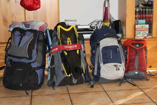 Unser Gepäck.... 4 Personen = 4 Rucksäcke