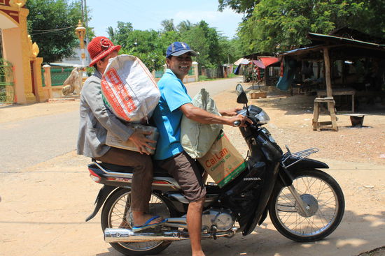 Transport ueber die Bruecke....