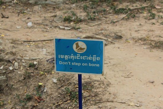 Bitte nicht auf die Knochen treten....