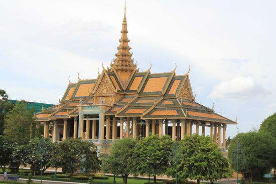 Chan-Chaya-Pavillon (Vollmond-Pavillon), in welchem die traditionellen Apsara-Tänzer für den König auftreten