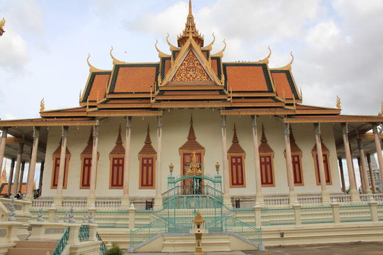 Die Silberpagode mit 5329 Silberfliesen... erbaut 1892 und im 1962 erweitert....