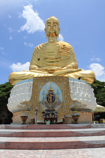 Buddha Statue bei Wat Thang Sai...