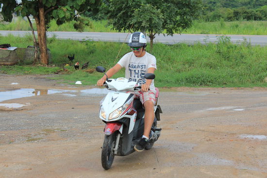 muss nur noch schnell die Welt retten.... ahhh nei.. nur kurz Trink-Wasser holen..