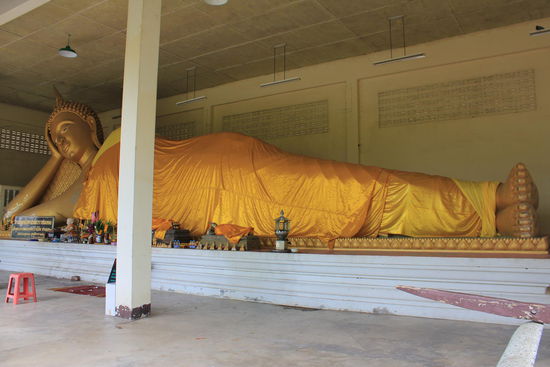 liegender Buddha in irgend einem Tempel bei Hua Hin...
