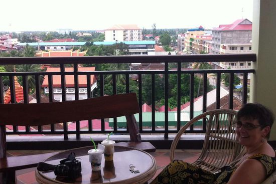 Aussicht von der Dachterrasse in Battambang...