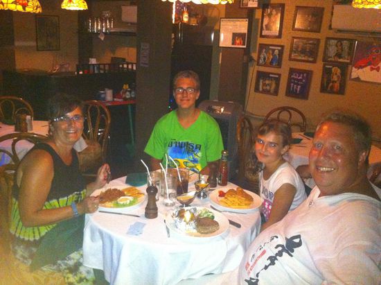 Abschlussessen im Jazzkeller in der Nähe Nana....