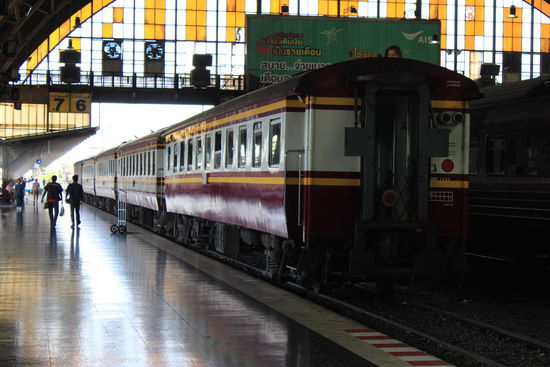 unser Zug nach Prachin Buri