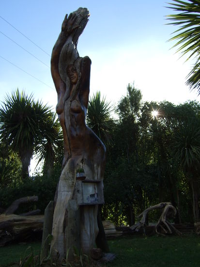 Die meisten Kunstwerke entstammen der Mythologie der Maoris.