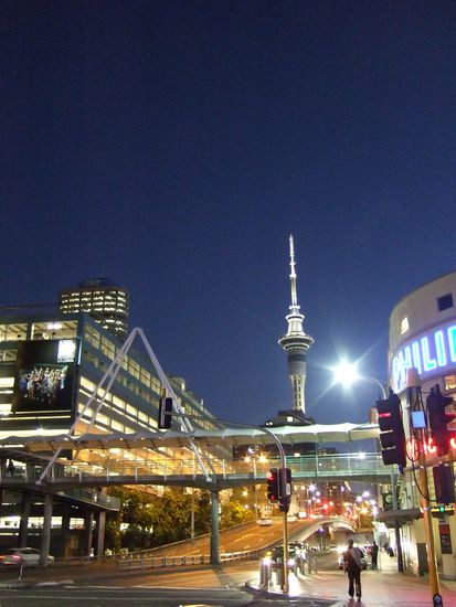 Die naechste Woche in Auckland war schwierig fuer mich, denn es stand eine wichtige Entscheidung an.
Bleibe ich noch laenger auf Reisen, oder fliege ich wie vorher vielleicht gedacht, im November zurueck nach Hause.