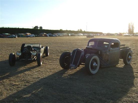 Kleine Impressionen vom groessten Us-car-treffen auf der Suedinsel in Rangiora!
Auch das ist Neuseeland!
Diese Autos sind selbstverstaendlich zugelassen und mit TUEV!!!
Es geht halt auch ohne Gesetzeswut!