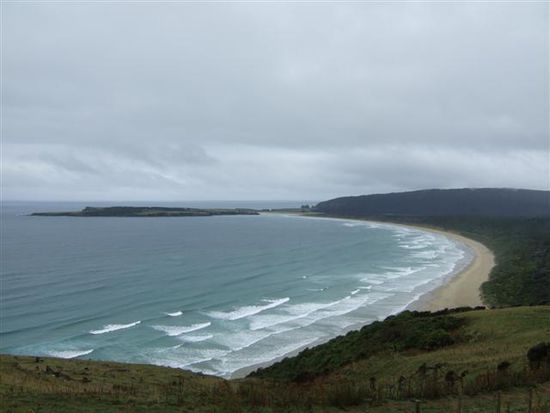 Strand in den Catlins.
Die Catlins sind ein schwach besiedeltes Gebiet in der Umgebung von Invercargill bis Dunedin.