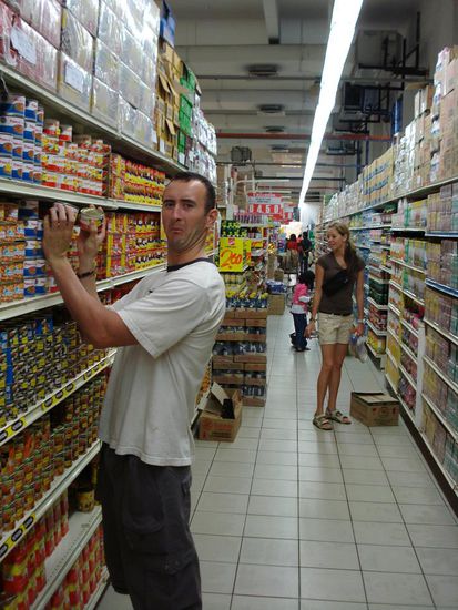 hilflos im Supermarkt