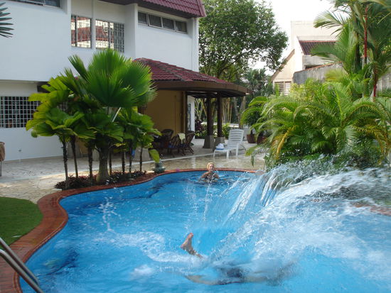Party im Pool