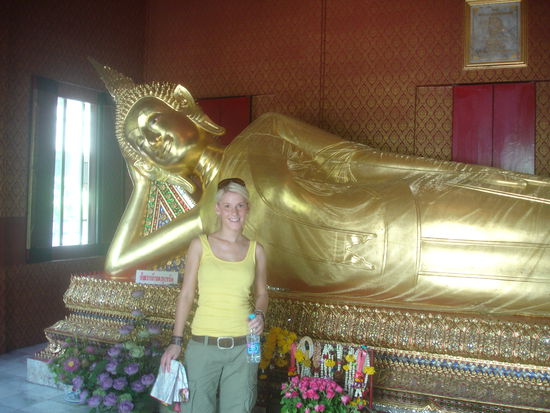 Ein kleiner liegender Buddha...