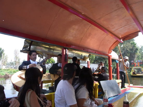 Fuer 5 Euro (!) gab es dann noch typische mexikanische Klaenge