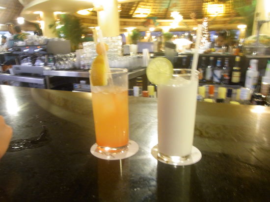 Leckere Cocktails an der Lobby Bar