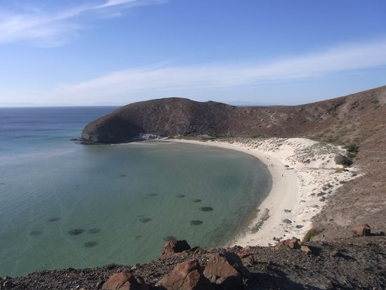 Einer der vielen Straenden der Bucht