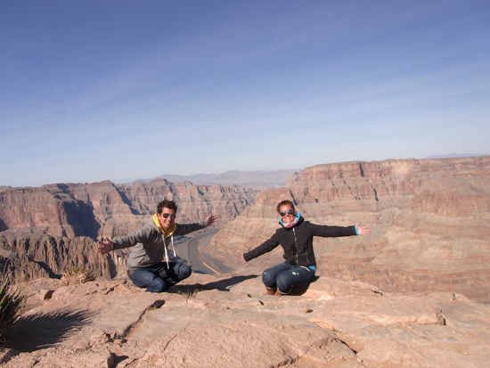 Traumhaft-weite Blicke auf den Colorado River und das "West-Rim" des Canyons