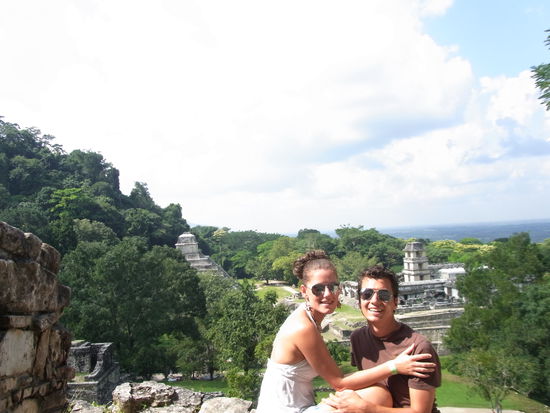 Blick vom Templo de la Cruz auf den El Palacio