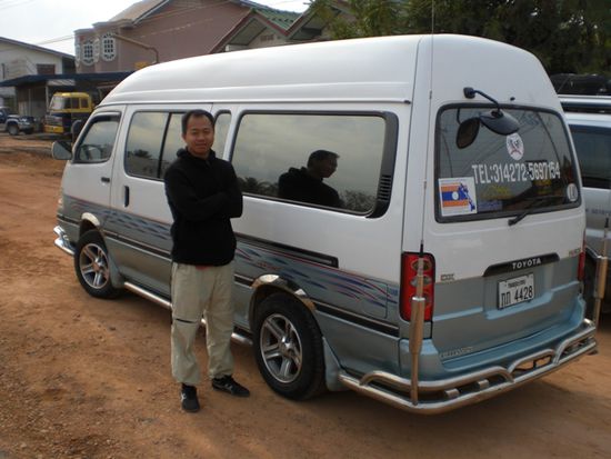 MiniVan fuer 10 Personen...bei Interesse ist die Telefonnummer leicht heraus zu finden