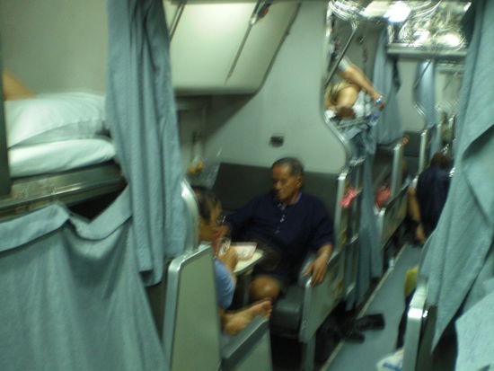 Manus Nachbarn. Haben geschnarcht wie ein Saegewerk.