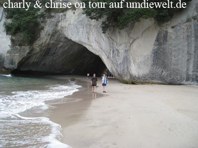 Wir beide vor dem besagtem Cathedral Cove