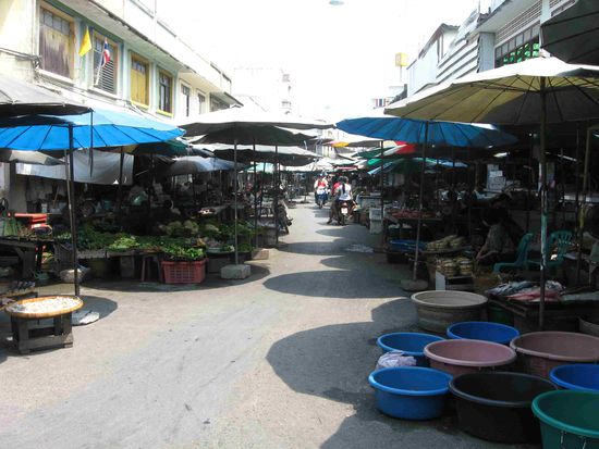 lokale Einkaufsstraße