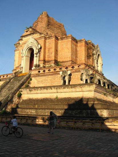 beruehmter alter (verfallener) Chedi