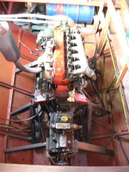 Motor des Slowboats - Sicherheitsvorkehrungen? Fehlanzeige!