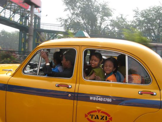 so ein Taxi muss doch leicht zum Kleinbus umfunktioniert werden koennen, oder?