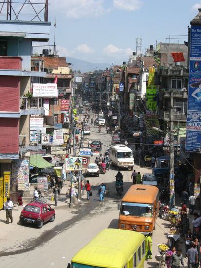 belebte Strasse in Kathmandu