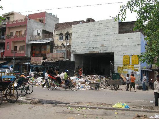Müllhaufen in Old Delhi