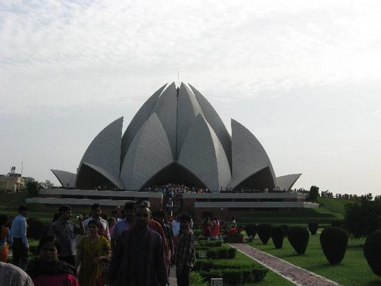 Bahá'í House of Worship ("Lotus-Tempel")