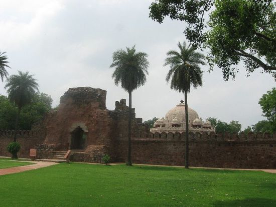 Grabstätte des Ali Isa Khan Niazi (in Nähe von Humayun's Tomb)
