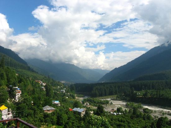 Blick von Vashisht Richtung Manali