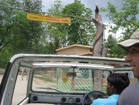 Einfahrt in den Corbett Nationalpark