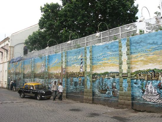 Wandmalereien in Hafennähe